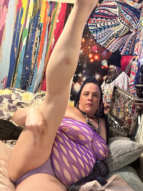 Thebza porn model photos