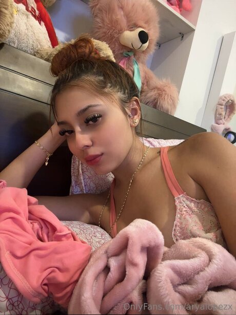 Aryalopezx hd pornstar image
