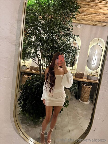 Aryalopezx star perfect pics