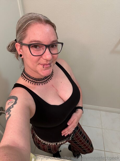 Beautifullyimperfectgeek hd star galleries