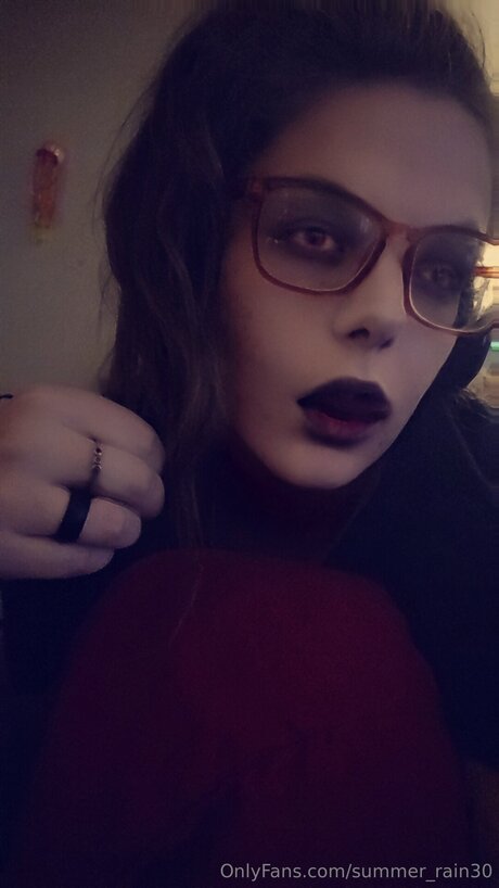 Summer Rain30 porn actress gallery