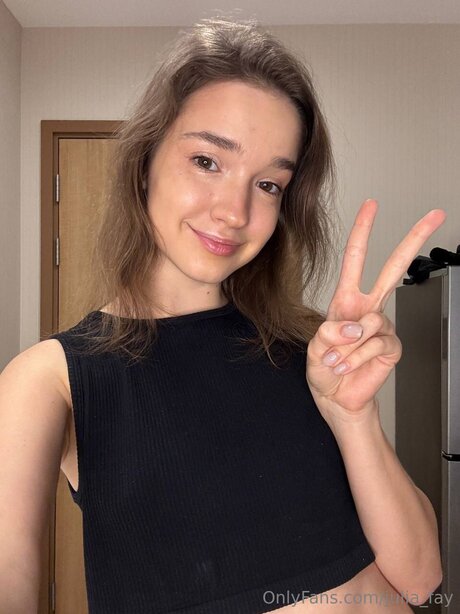 Julia Fay model art picture