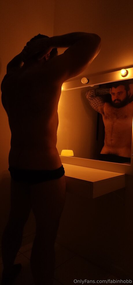 Fabinhobb free model pics