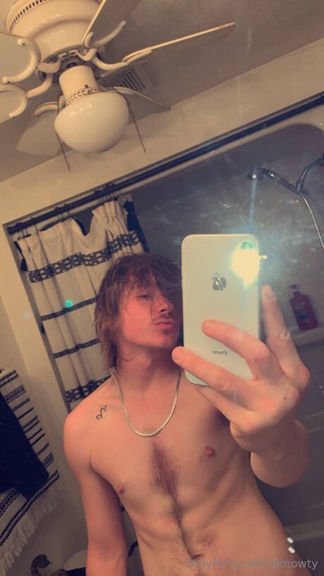 Uknowty nice actress picture