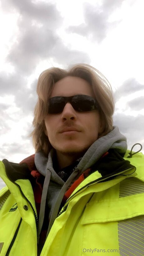 Uknowty model galleries