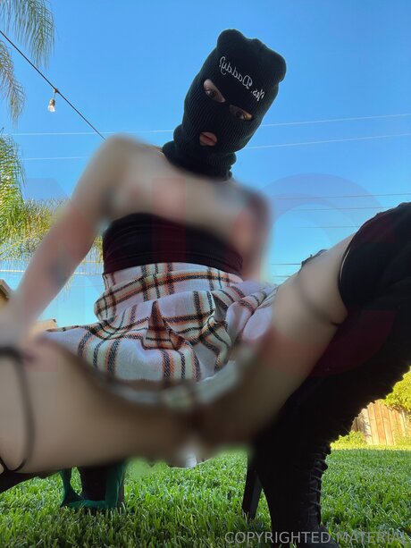 Nikki Coxzfree Profile pic