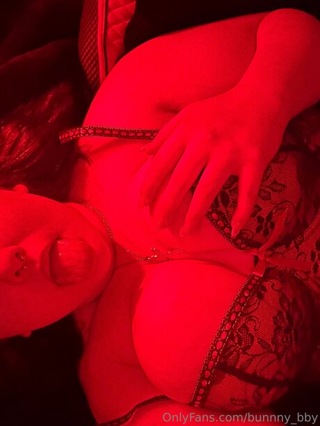 Bunnny Bby erotic model gallery