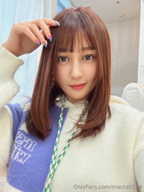 Macca0114 erotic actress picture