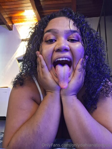 Onlydahianatongue xxx actress picture