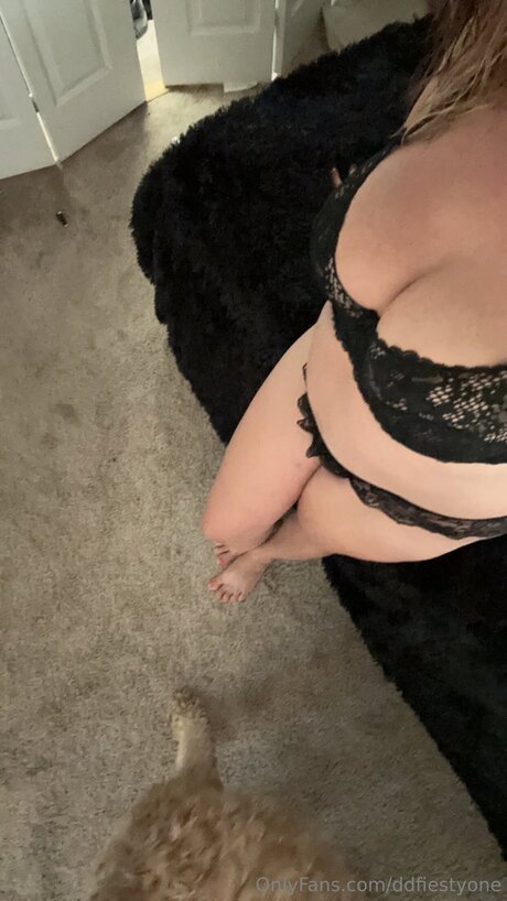 Ddfiestyone model erotic pics