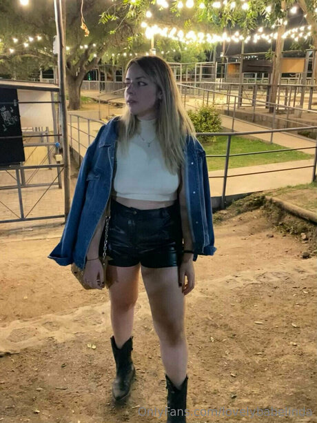 Lovelybabelinda sex actress image