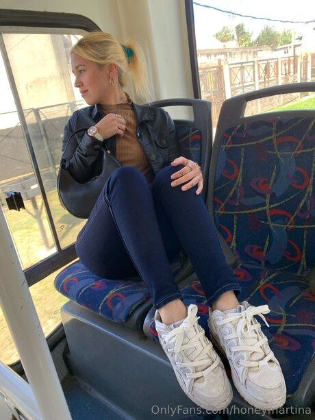 Honeymartina pornstar exclusive pictures