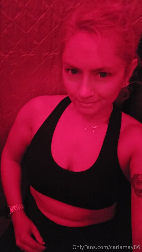 Carlamay86 star naked picture