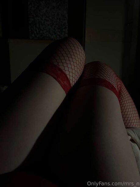 Mrs N xxx model pics