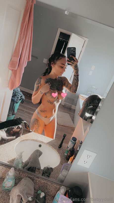 Breehawww pornstar nude galleries