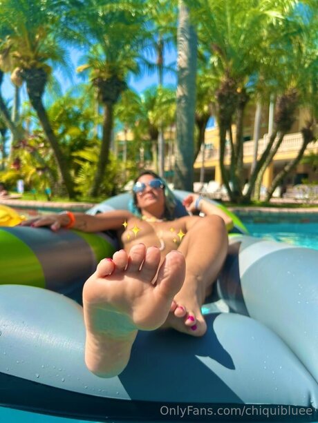 Chiquibluee pornstar hd photo