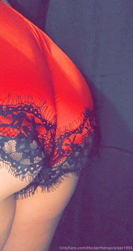 Thickerthenasnicker1993 hd star photo