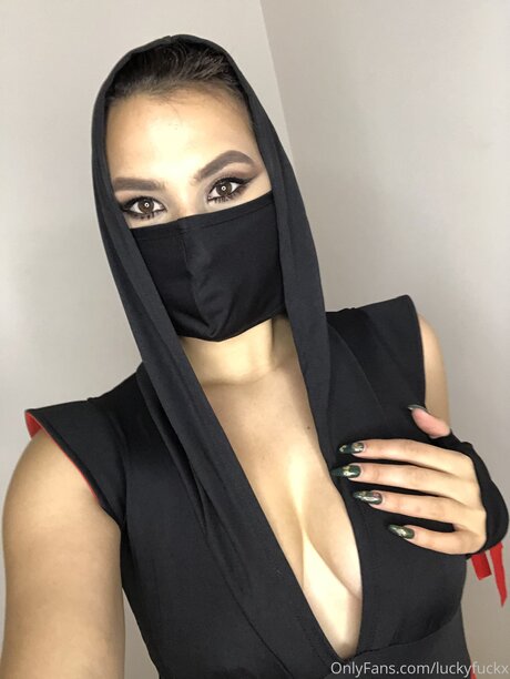 U24775070 xxx pornstar pics