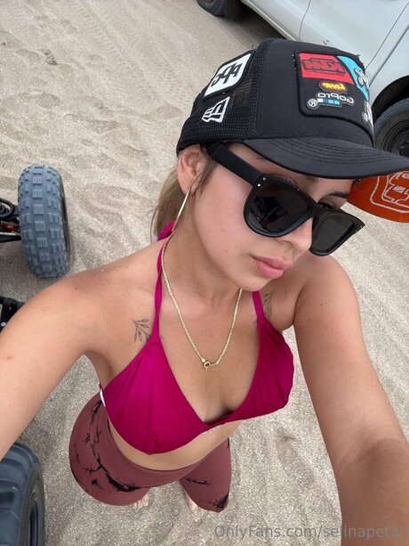 Selinapetal porn model archive