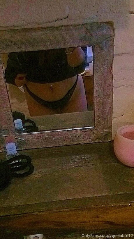 Sharonbebe nudes model image