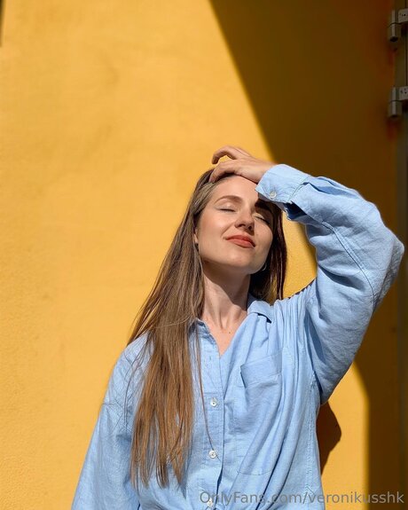 Veronikusshk pretty pornstar images