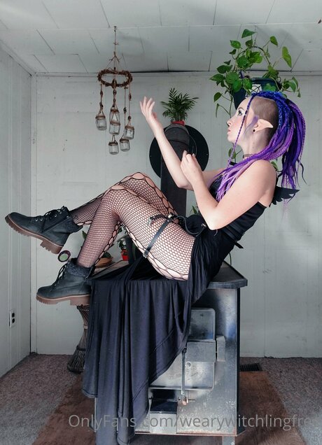 Wearywitchlingfree pornstar exclusive img