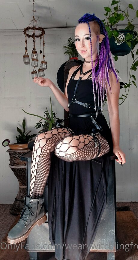 Wearywitchlingfree exclusive pornstar pic