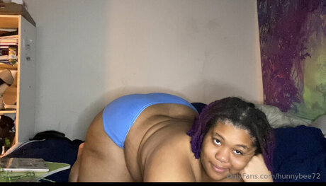 Hunnybee72 pornstar art pictures