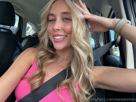 Sweetshan star hot photo