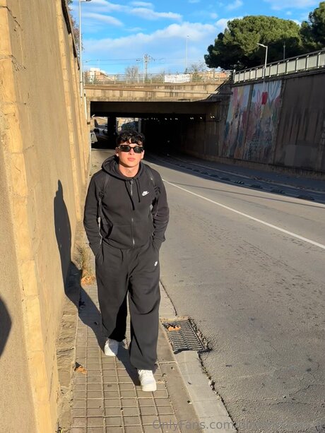 Dimitrysimonit nice model picture