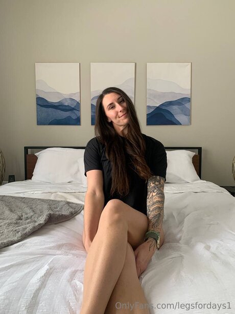 Legsfordays1 star beautiful pic