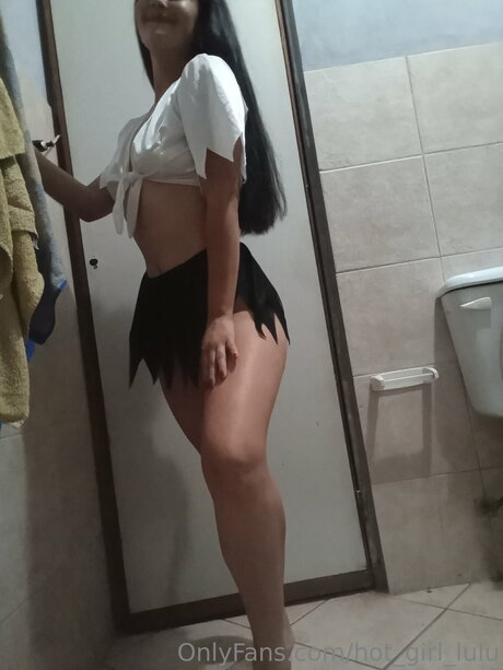 Hot Girl Lulu nude pornstar img