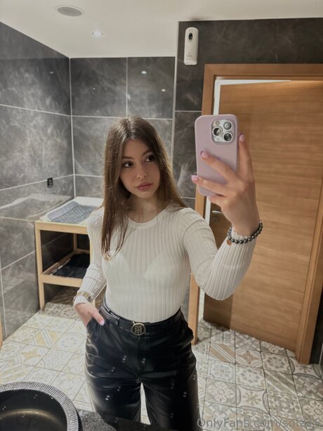 Sofa18 nice pornstar images