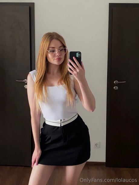 Lolaucos free actress images