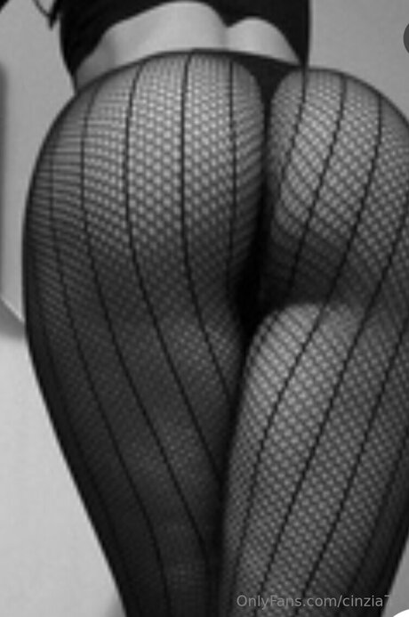 Cinzia73 pretty model images