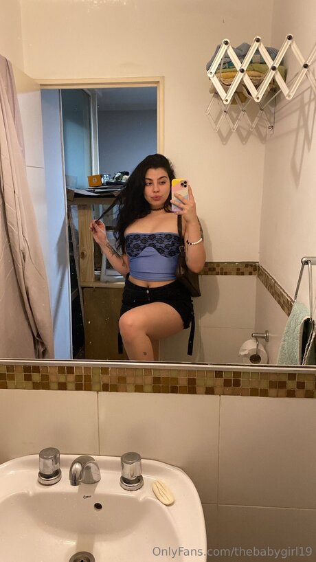 Thebabygirl19 model perfect pictures