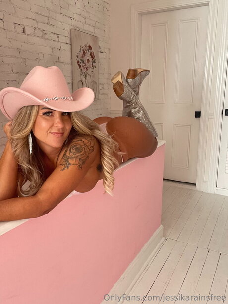 Jessikarainsfree erotic model image