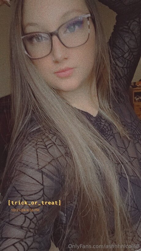 Ashhhnicole8 high quality pornstar photos