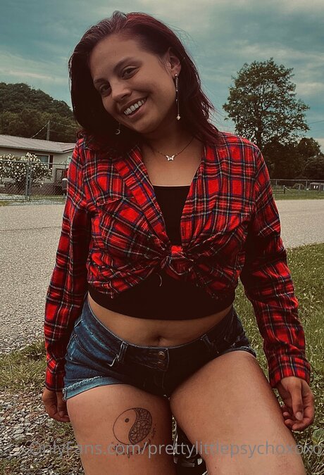 Prettylittlepsychoxoxo porn star image