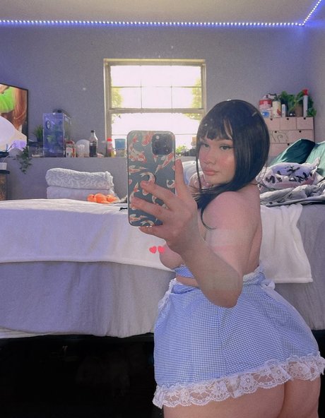 Cutest adult model pics