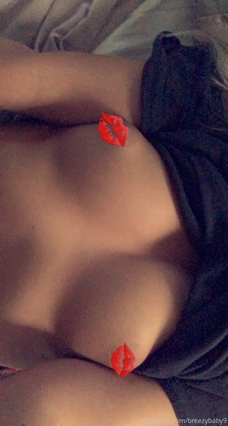 Brooke Suits naked star galleries