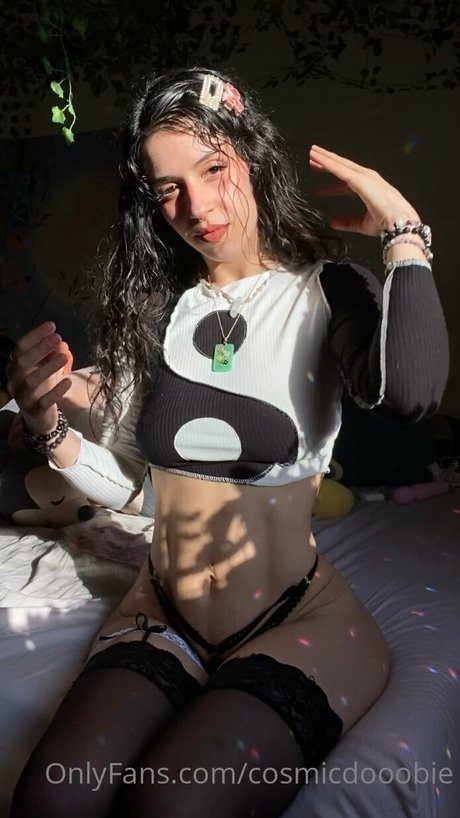 cosmicdoobie star high quality photos