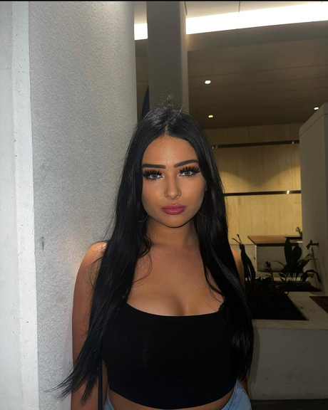 Brooke Grace nude pornstar archive