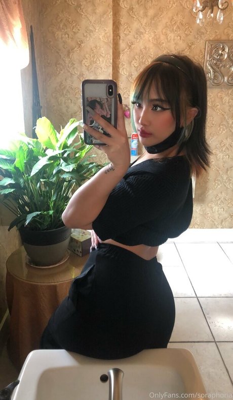 Soraphoria Profile pic