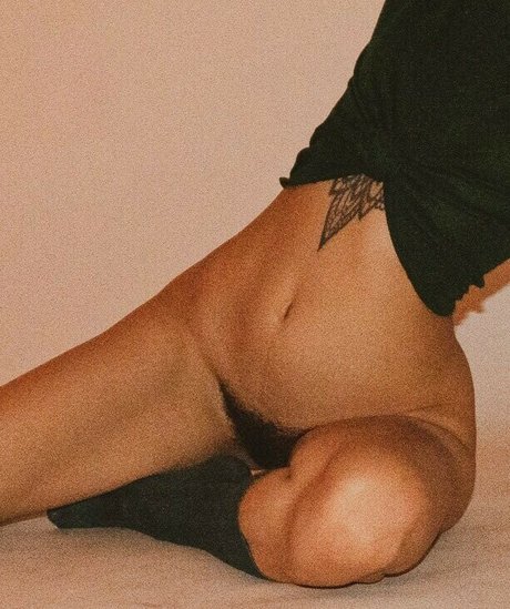 Itshades pornstar hd image