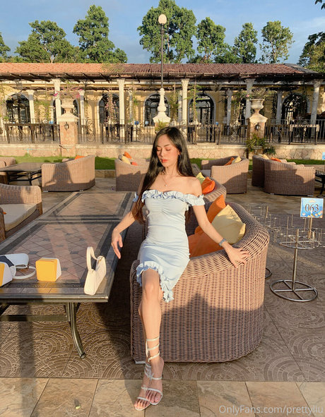 PrettyLiu best star photo