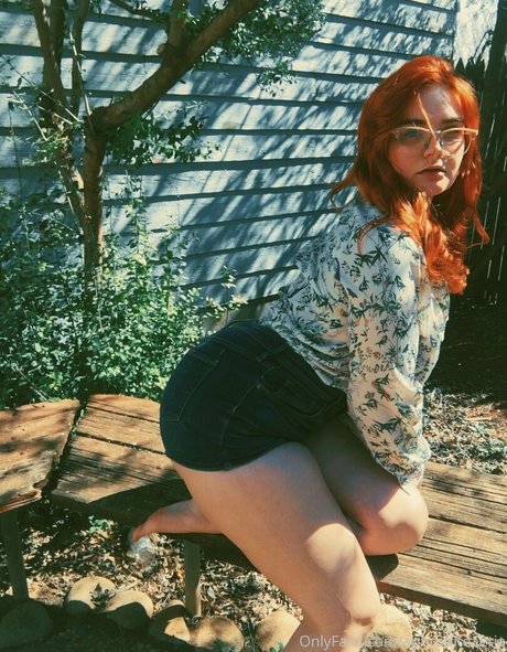 Allisonivyx pornstar erotic archive