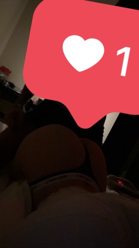 Lara Buttner model hot photo