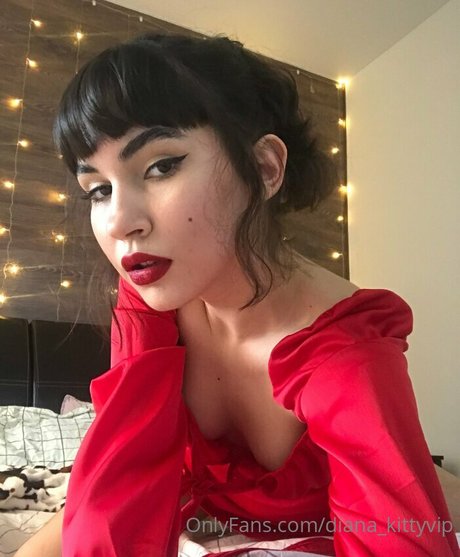 Diana Kitty pornstar hot image