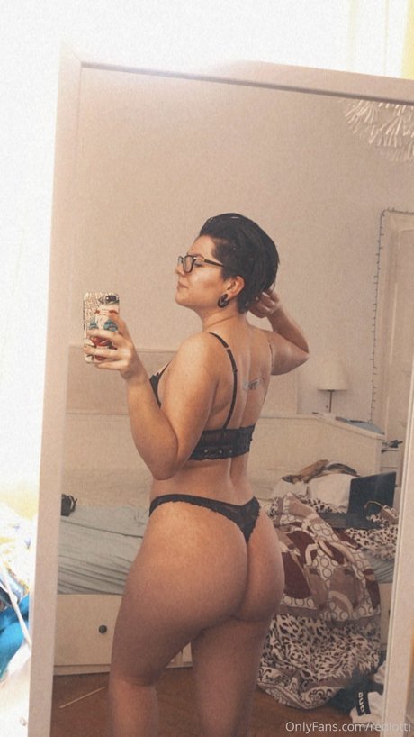 Lotti N pornographic actress photos